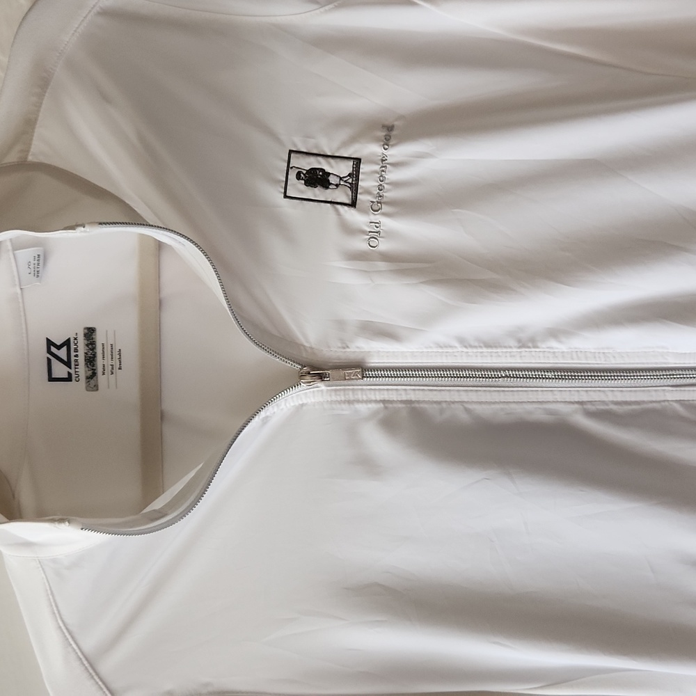 Ladies Cutter & Buck, white, lightweight golf jacket in very good condition! - Picture 5 of 9